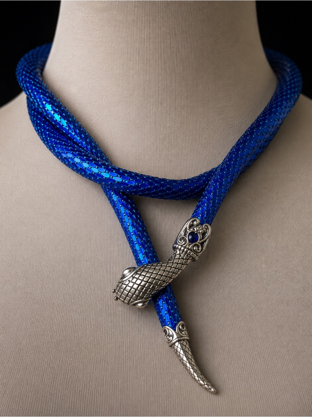 Rare Whiting & Davis Cobalt Blue & Silver Mesh Snake Necklace Belt Lariat 46”